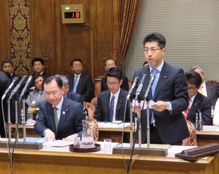 予算委員会で安倍総理、岸田外務大臣に質問