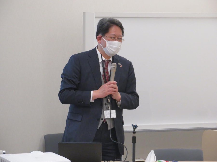 九州大学副学長・水素エネルギー国際研究センター長の佐々木一成先生