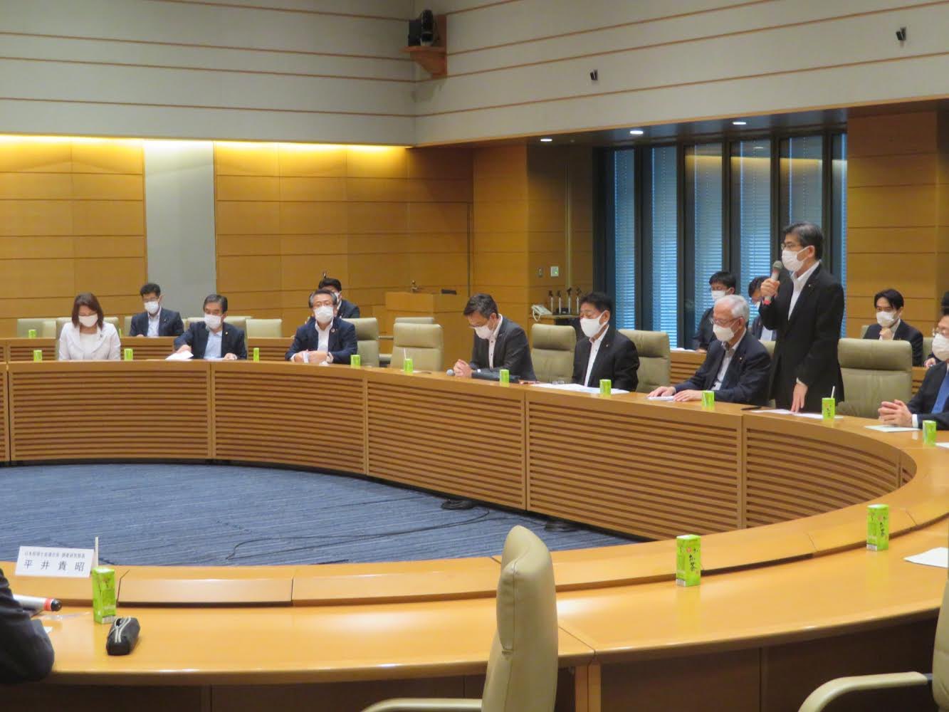 日本税理士会連合会と公明党の政策懇談会に出席