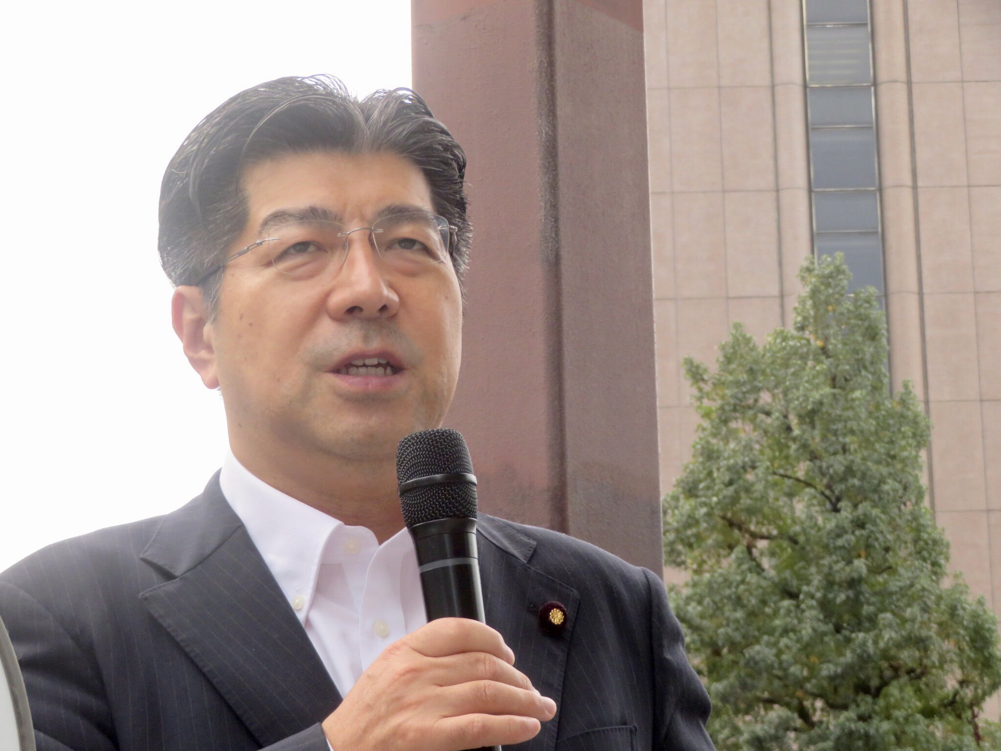 定例の朝の街頭からスタート