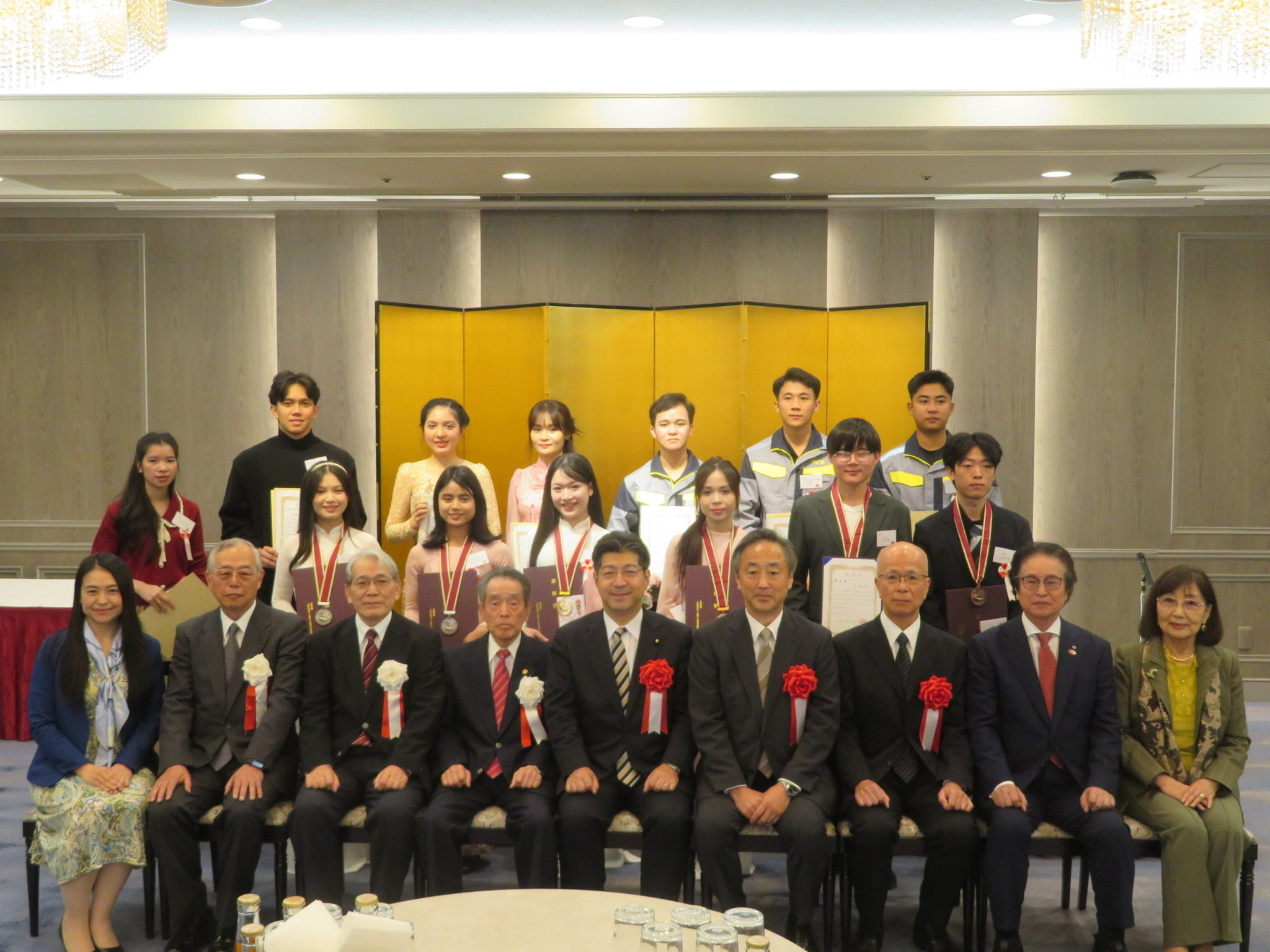 外国人技能実習生が実習を通して学んだ技能や職場での体験を、習得した日本語で発表