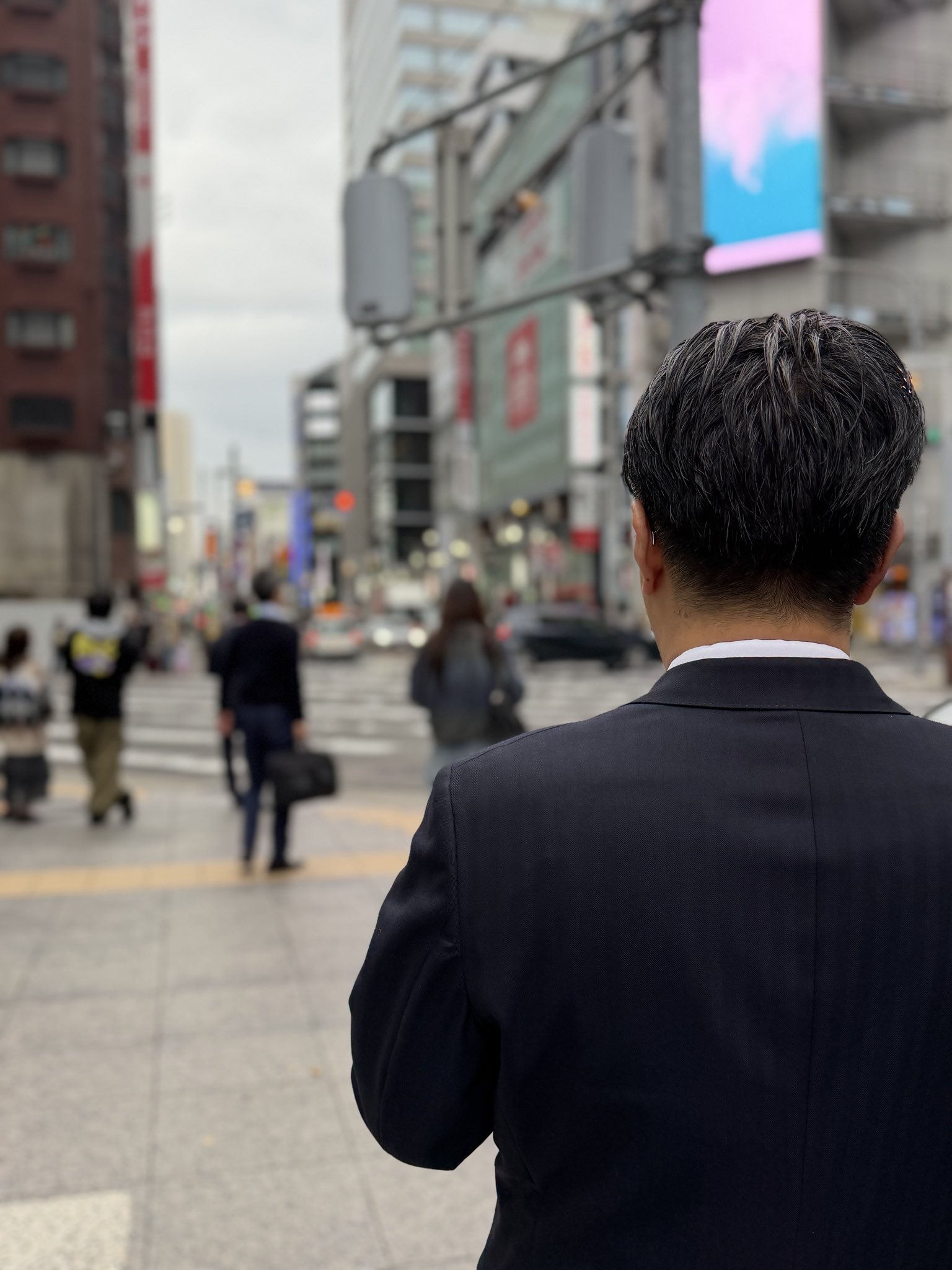名古屋駅前の街頭演説からスタート