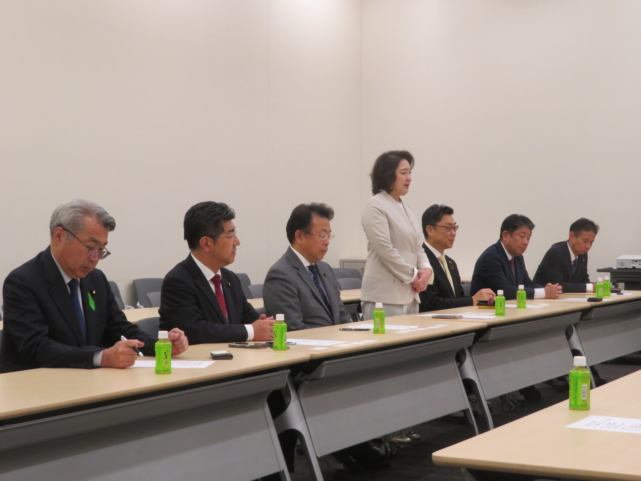 日本教職員組合と懇談。子どもたちの教育を後押し