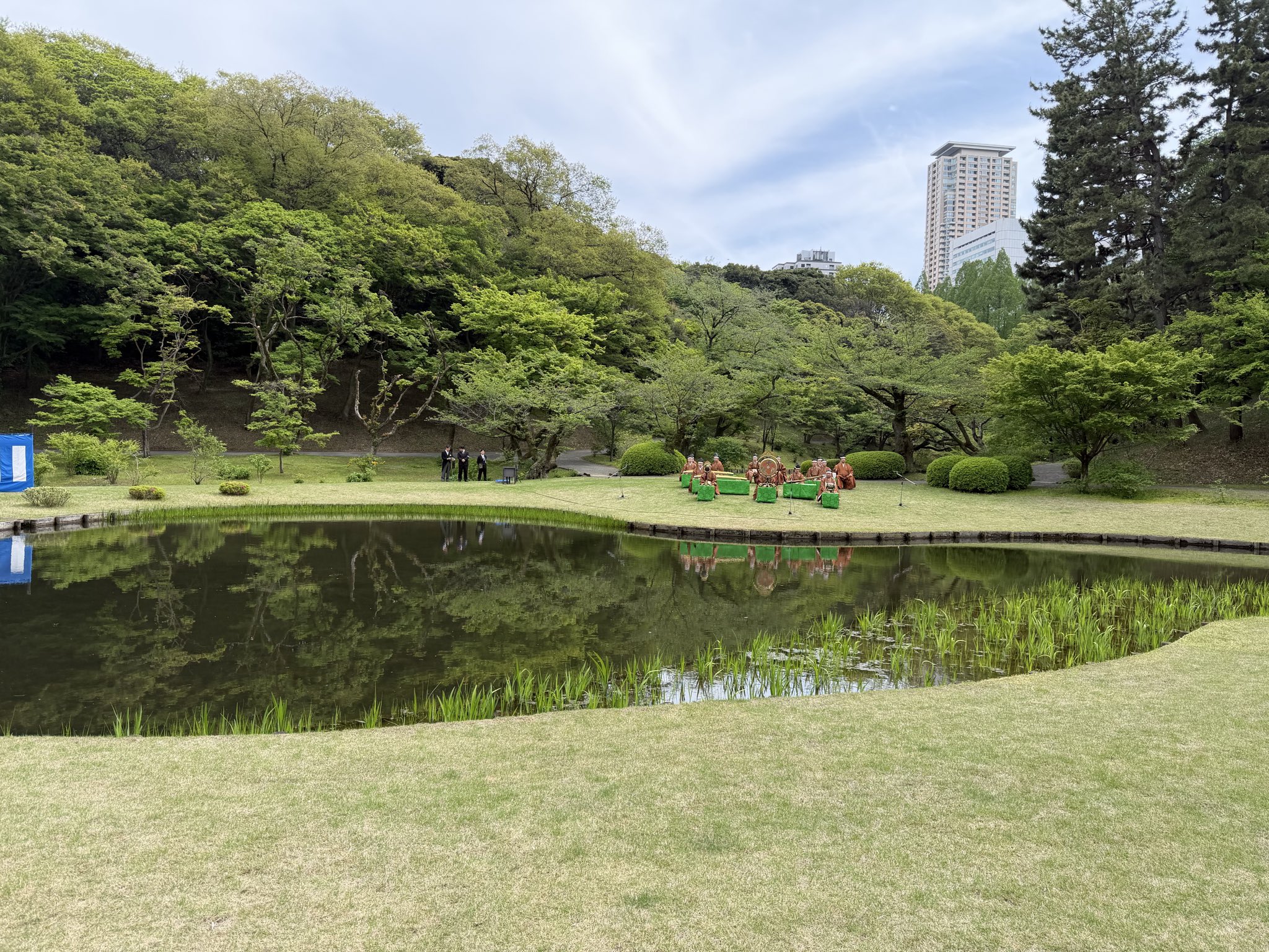 春の園遊会にお招きいただき、両陛下にご挨拶させていただきました