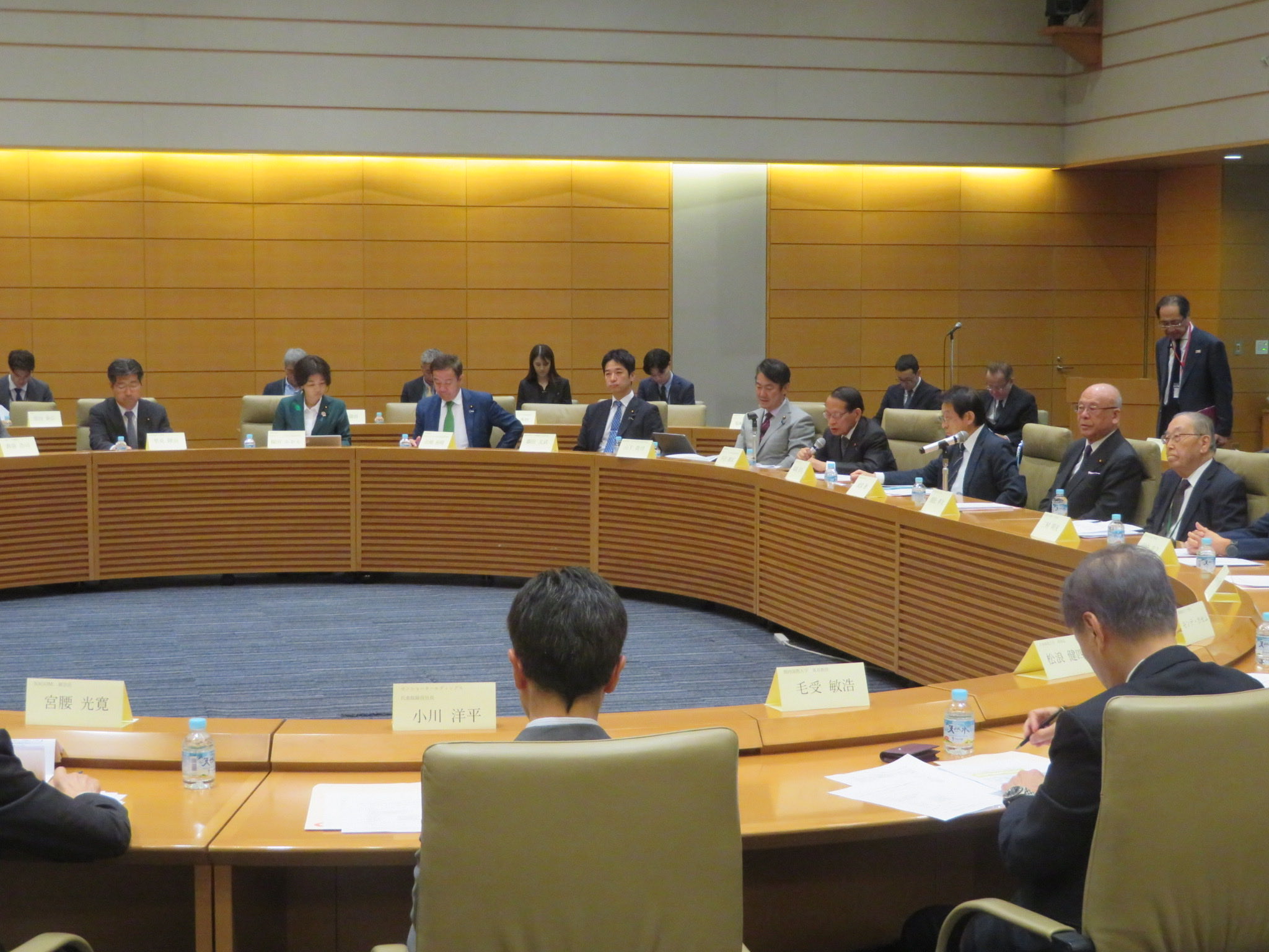 外国人との共生社会へ。基本法制定に向けた議論を