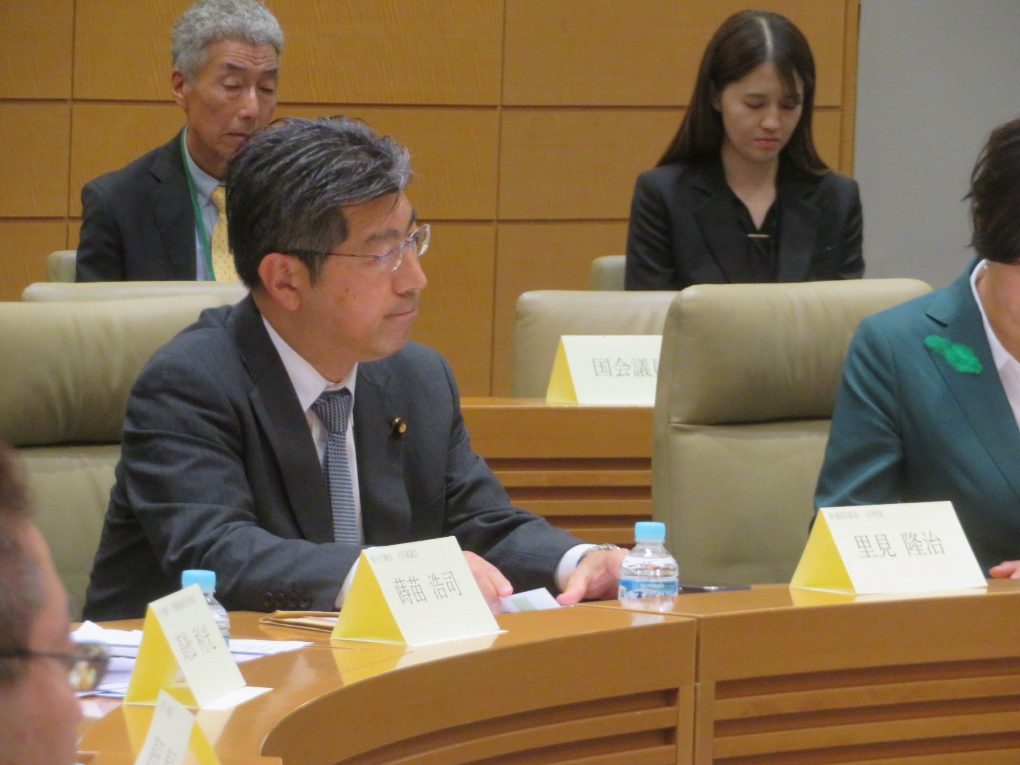 外国人との共生社会へ。基本法制定に向けた議論を