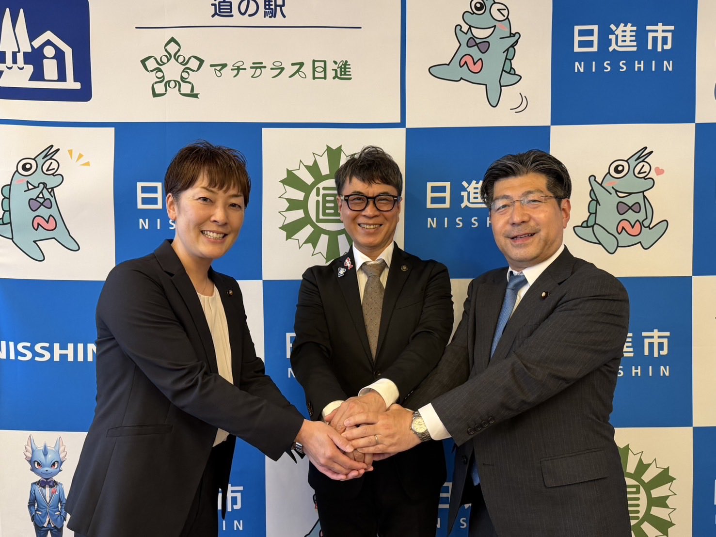 中島まなみ 日進市議会議員と市内をご挨拶まわり、現場視察。近藤裕貴市長にもご挨拶