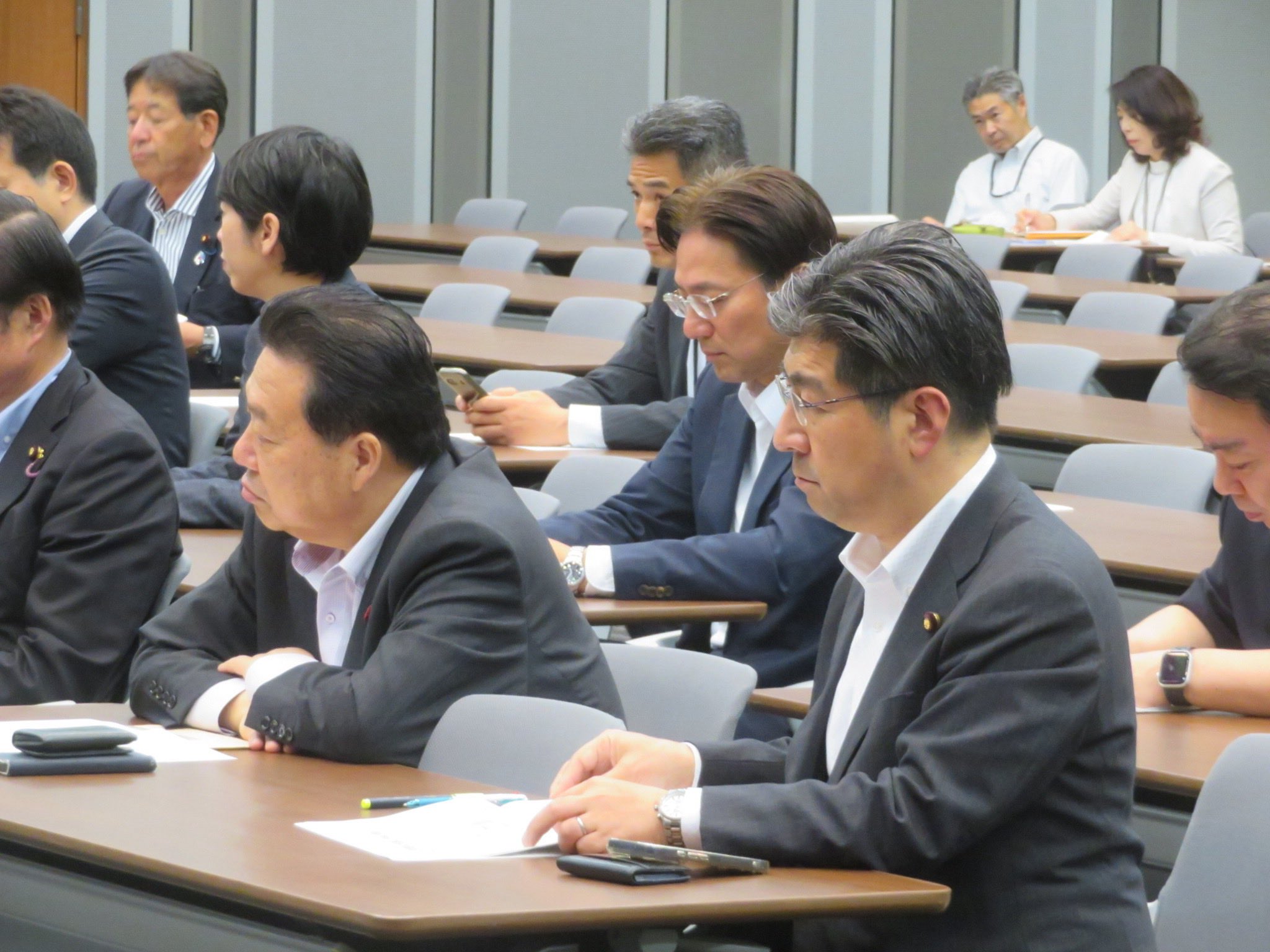 公営競技（競馬、競輪、ボート、オートレース等）の現状と課題