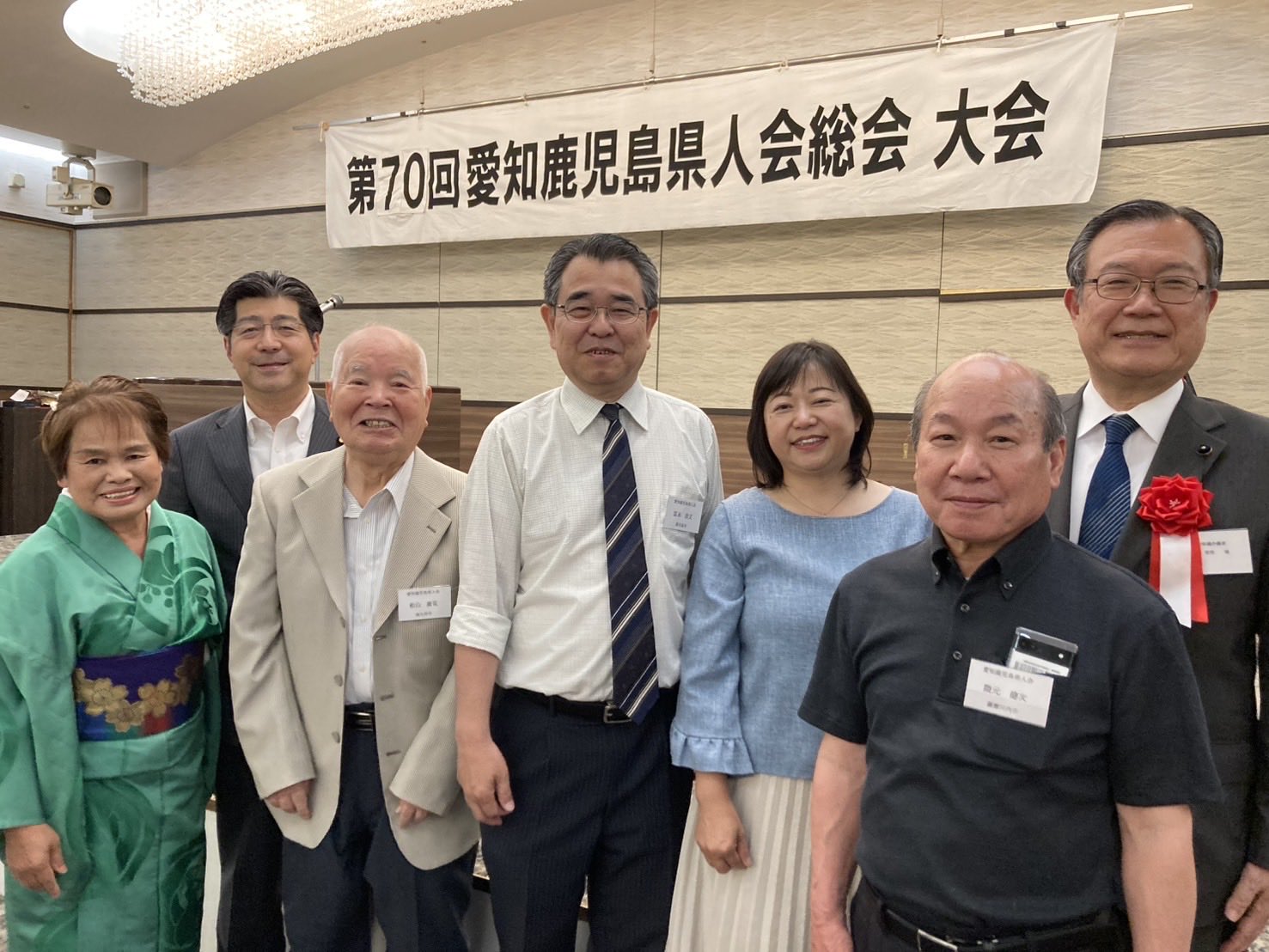 愛知県には鹿児島県出身者が多く、政治の分野の先輩では、直江弘文・元県会議長（港区。代理でひろ子さん出席）、木藤俊朗県議（一宮市。３枚目右端）、松山廣見・元豊明市議（３枚目左から３番目）、岸本洋美・元清須市議（３枚目左端。現役おごじょ会）、木下優・名古屋市議（中川区。今日は所用あり）、そして私もそこに加えていただいています。