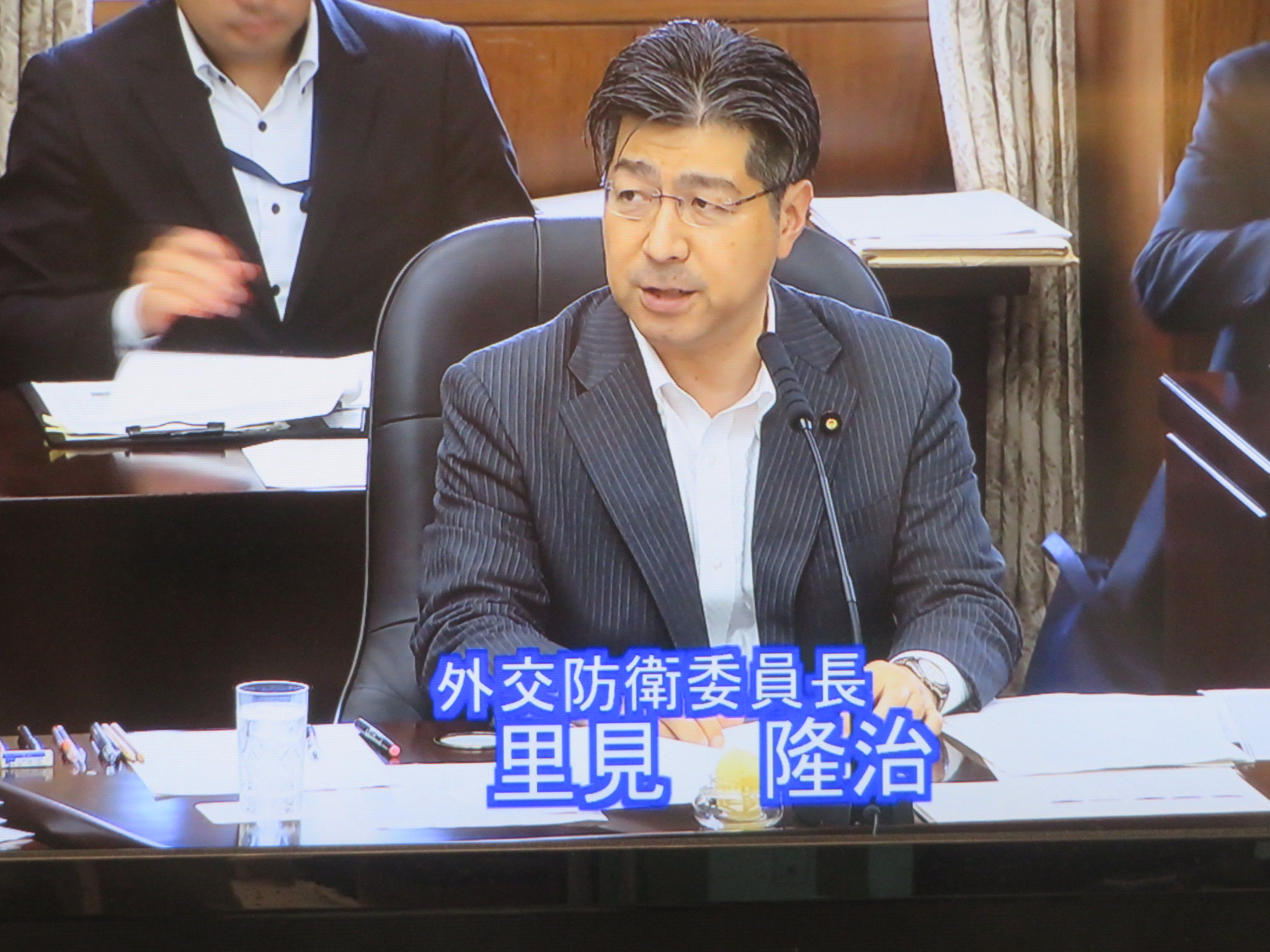 毎週火曜日・木曜日午前10時からを定例とする参議院外交防衛委員会