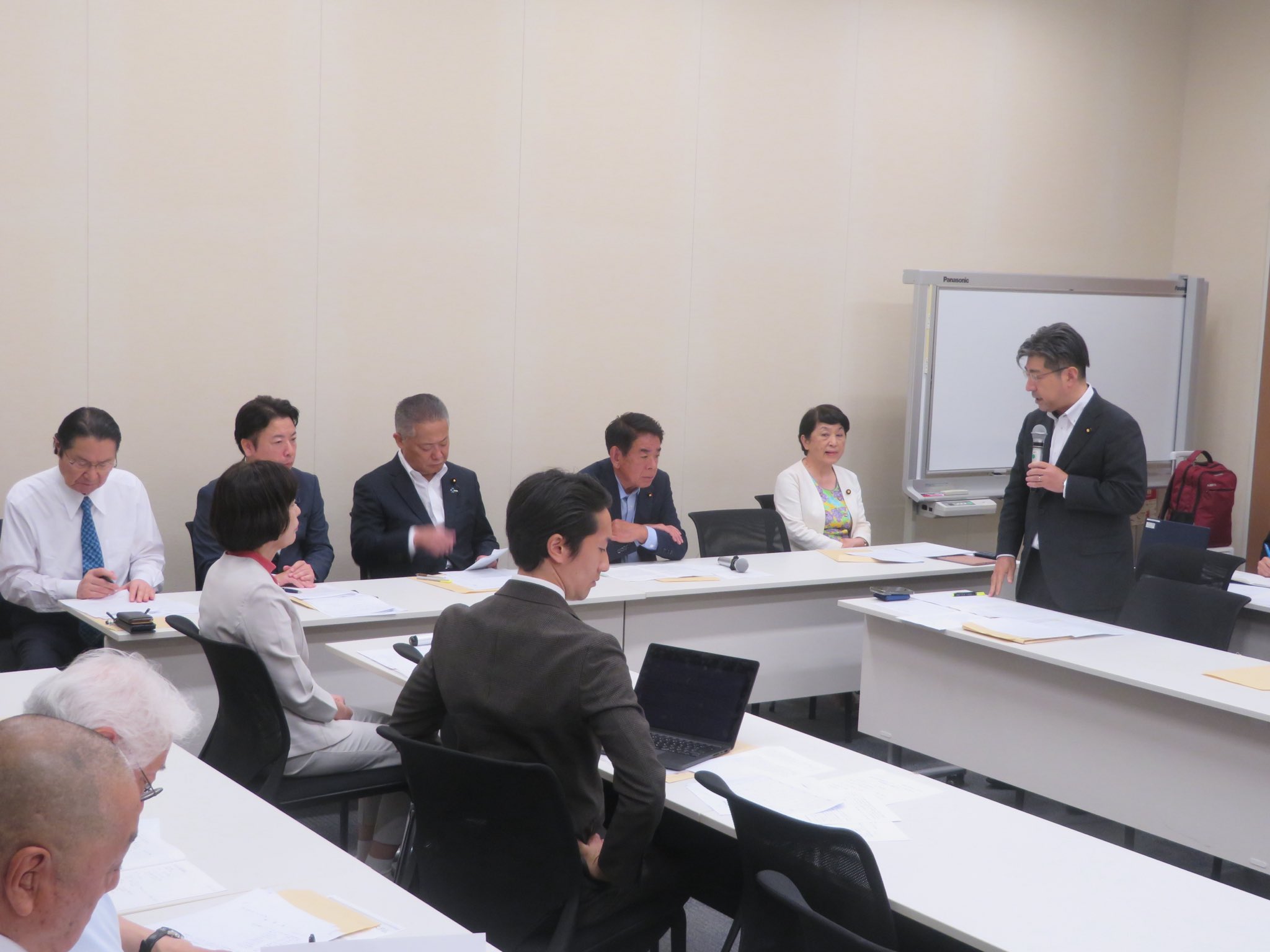 超党派の トンネルじん肺 に関する議員懇談会（呼びかけ：下村博文衆議院議員）に
