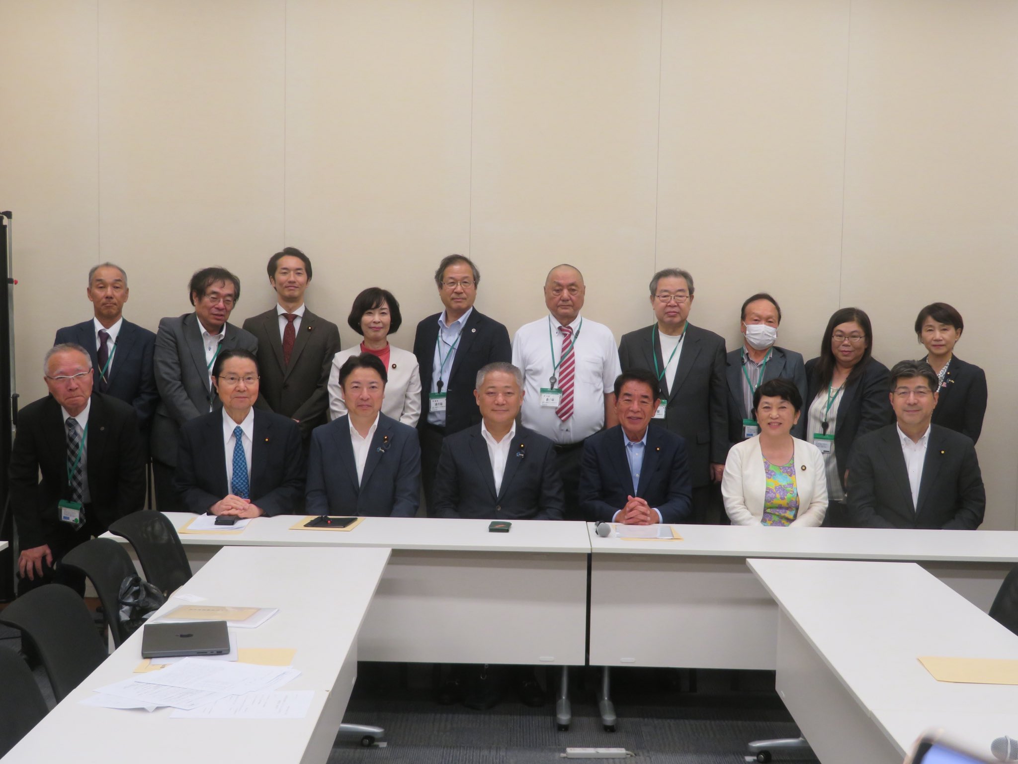 超党派の トンネルじん肺 に関する議員懇談会（呼びかけ：下村博文衆議院議員）に