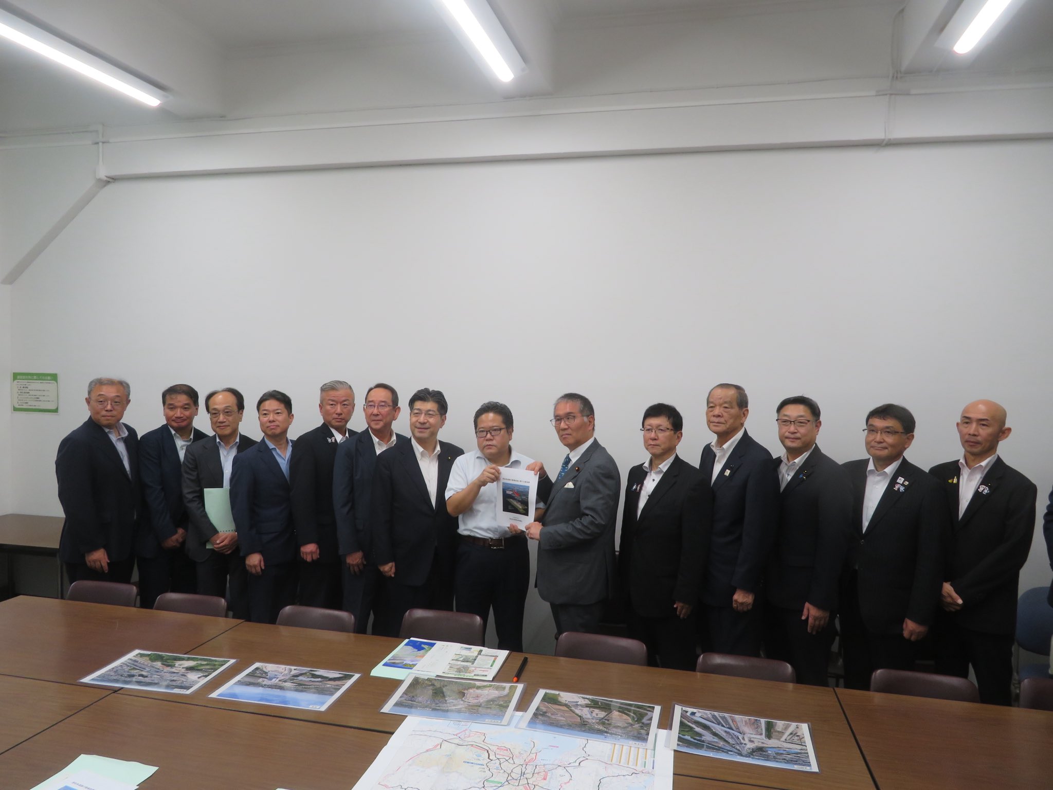 中部国際空港のある常滑市と名古屋方面に繋がる東海市を結ぶ #西知多道路 の整備促進を、国土交通省・財務省に要請